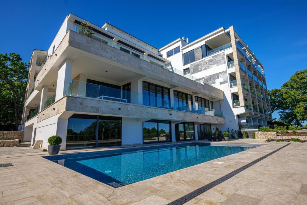 Panorama Deluxe Apartments - Pool & Free Parking Alsóörs Eksteriør billede